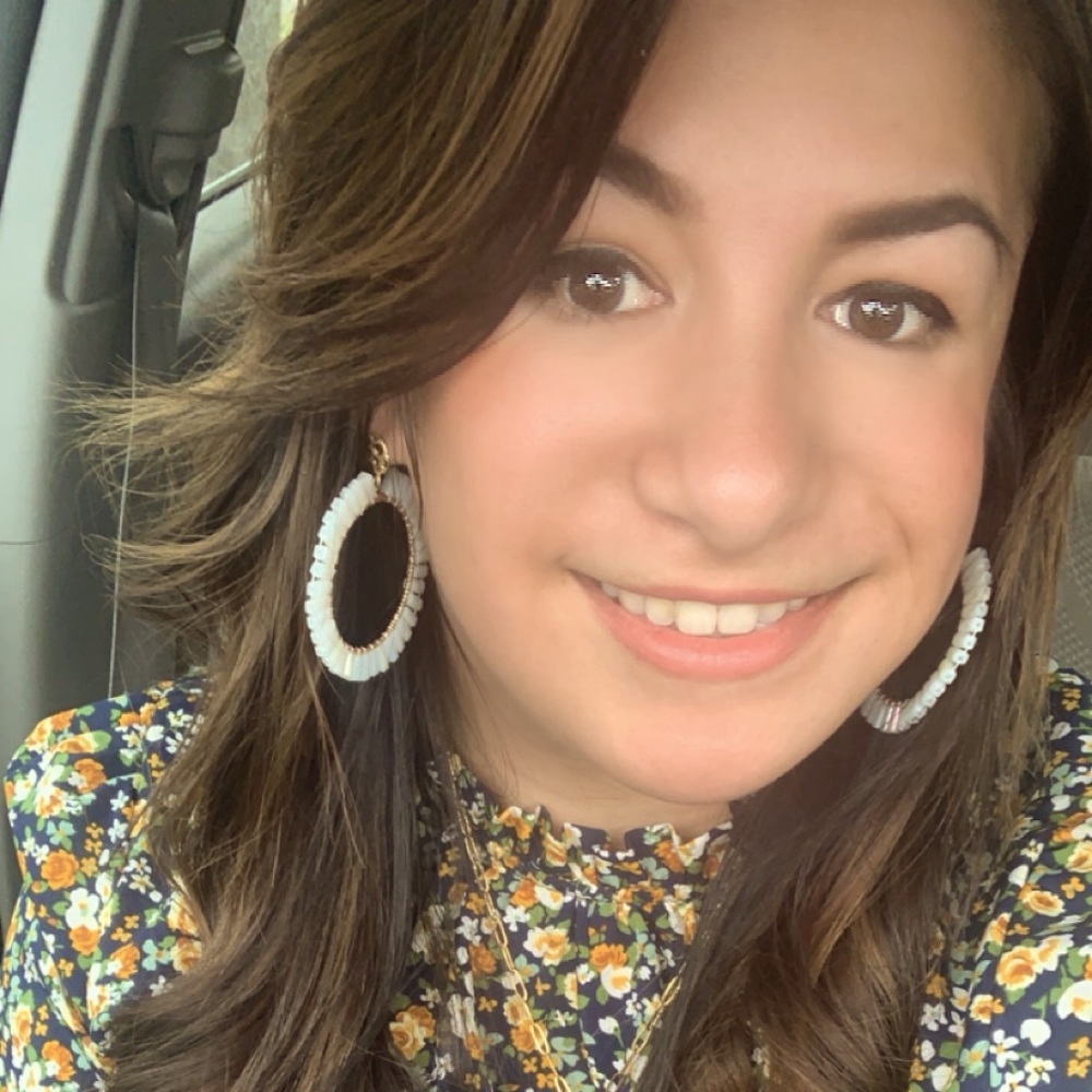 Meet your Posher, Jasmine